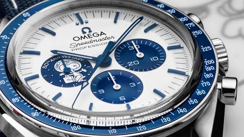 OM. Speedmaster Silver Snoopy Award